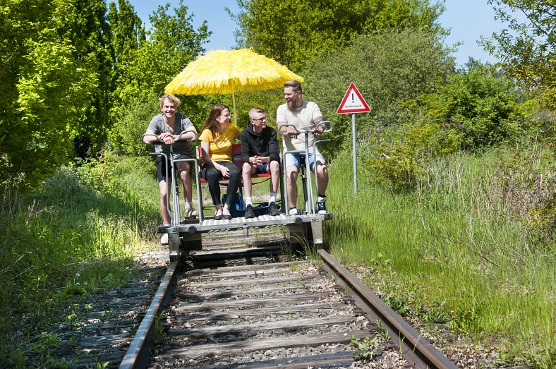 Draisinenspaß-Ammerland (4).jpg&nbsp;&copy;&nbsp;Touristik Westerstede e.V.
