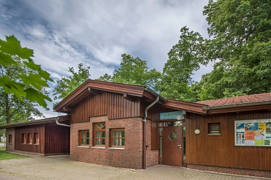 Jugendzentrum_Teaser.jpg Jugendzentrum Eingang © Vanessa Leffers Photographie