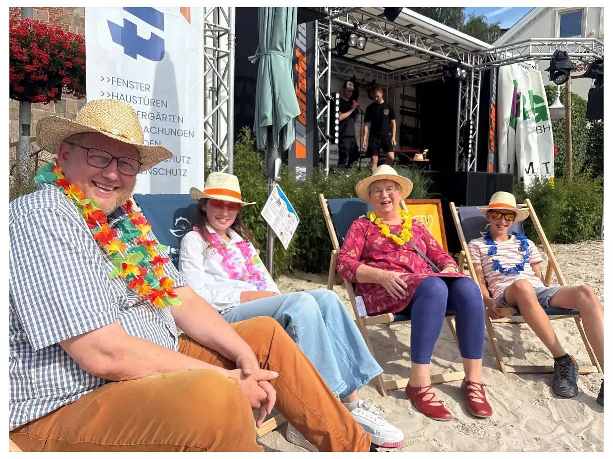 stadtfest-und-stadtstrand-in-westerstede-sind-eroeffnet-.png&nbsp;&copy;&nbsp;Nordwest-Zeitung | Rieke Heinig