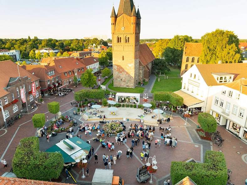 Stadtstrand_©Hartmut Ahlers.jpg Stadtstrand_©Hartmut Ahlers.jpg © Hartmut Ahlers Fotografie