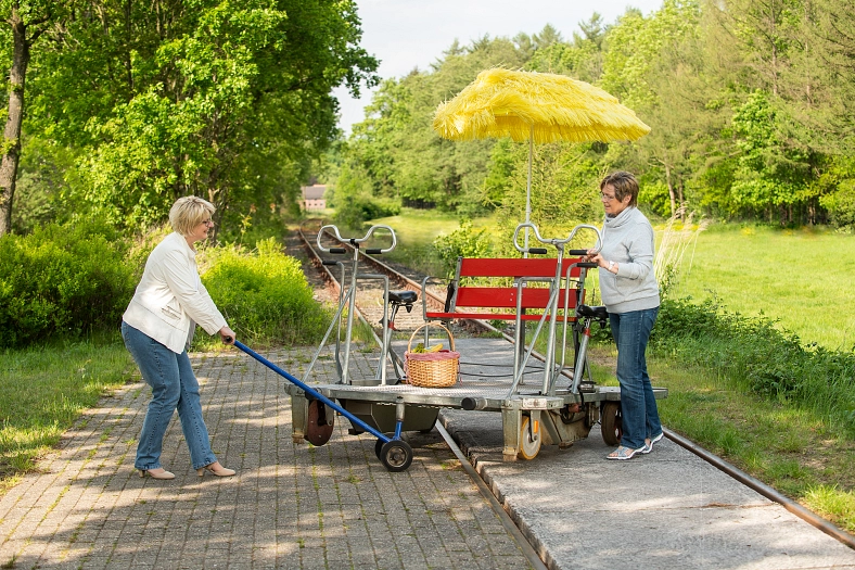 Westerstede_Draisine_Hebel_b.png&nbsp;&copy;&nbsp;Touristik Westerstede e.V.